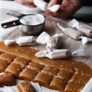 easy salted caramels at home